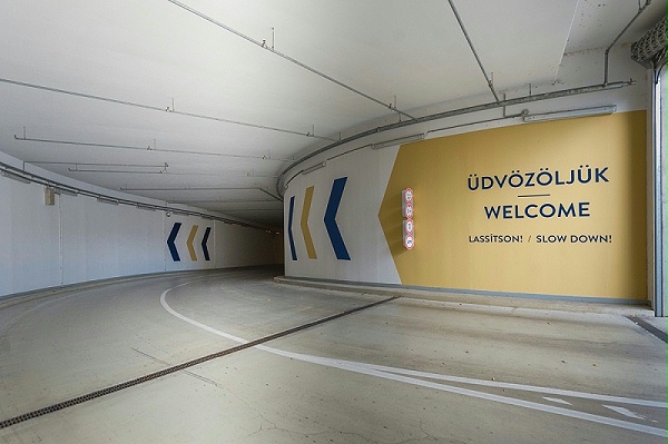 Várkert Bazár车库标识导视系统设计2