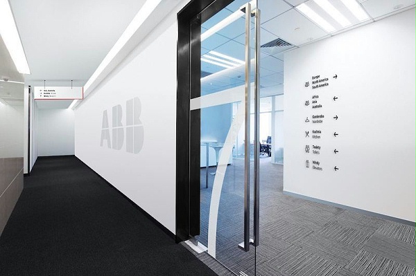 ABB克拉科夫办公室标识导视设计5