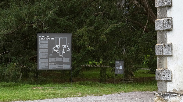 马宁威尼斯式别墅标识导视系统设计2