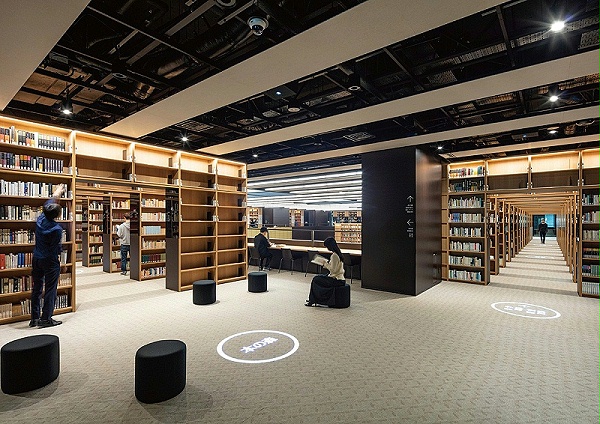 东京大正大学学校标识导视系统设计7