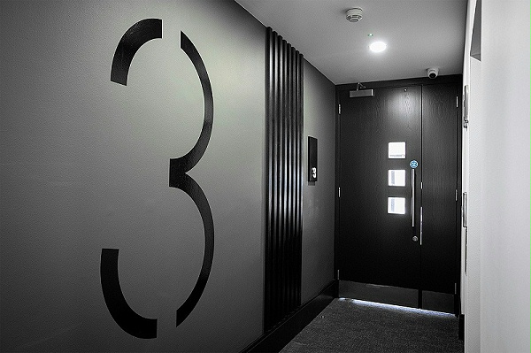 伦敦城市路30号办公楼标识导视系统设计6