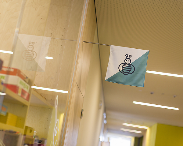 Volksschule Erlach学校标识导视设计2