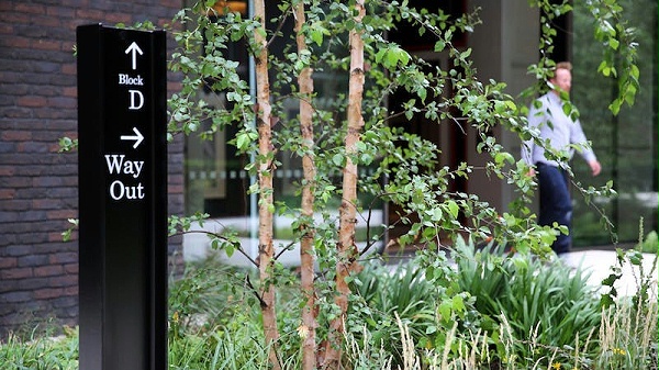 伦敦使馆花园标识导视系统设计1