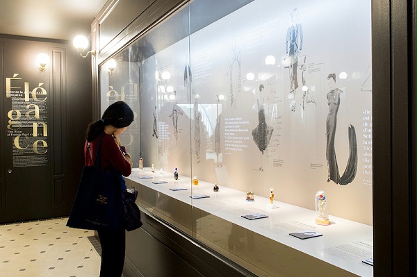 Le Grand香水博物馆标识导视设计4