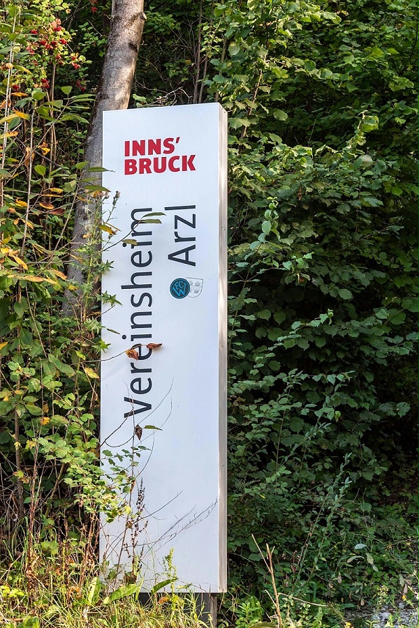 奥地利Arzl会所标识导视系统设计3