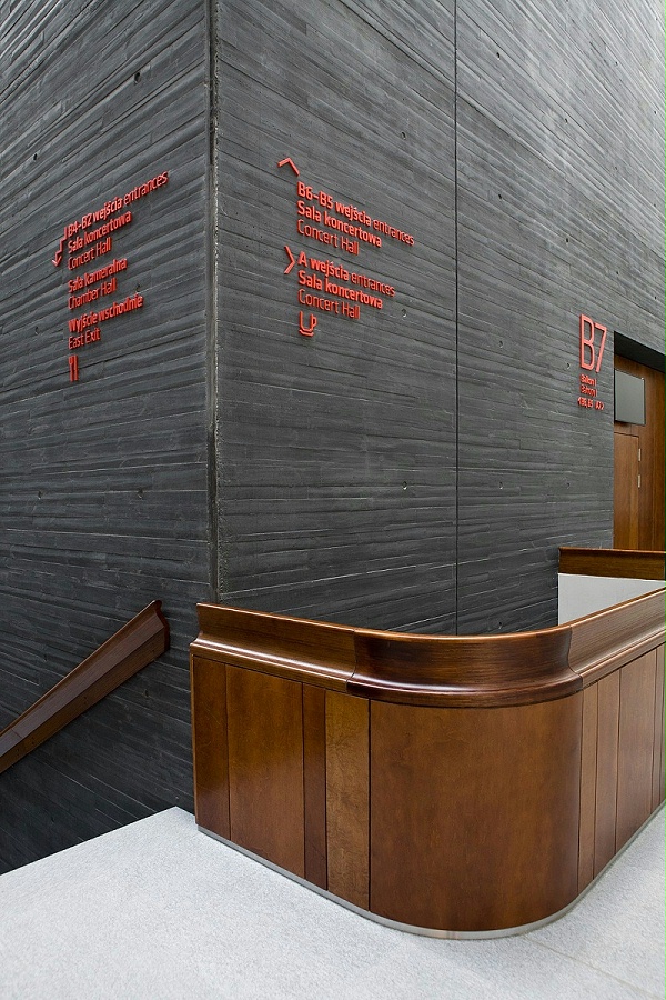 波兰NOSPR音乐厅标识导视系统设计6