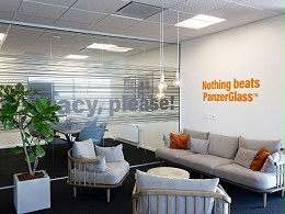 PanzerGlass公司标识导视设计