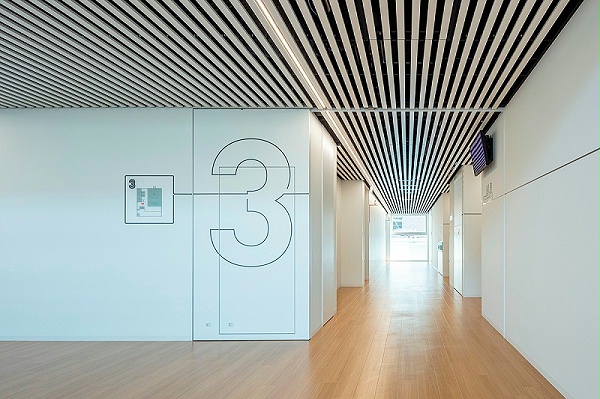 东京工艺大学新宿舍标识导视设计3