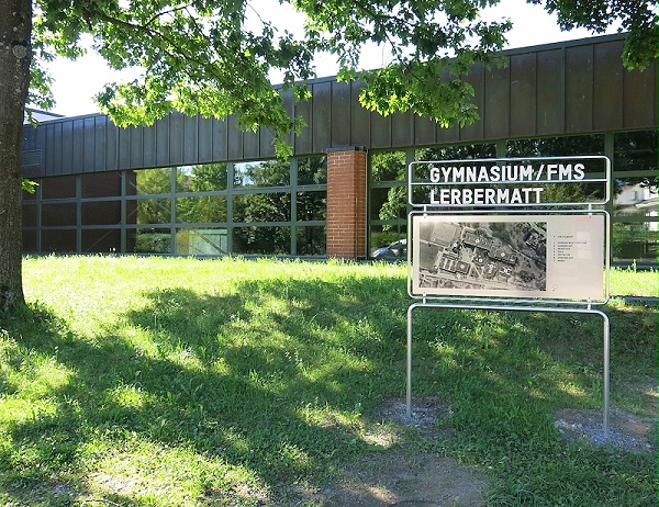 Lerbermatt高中标识导视系统设计1