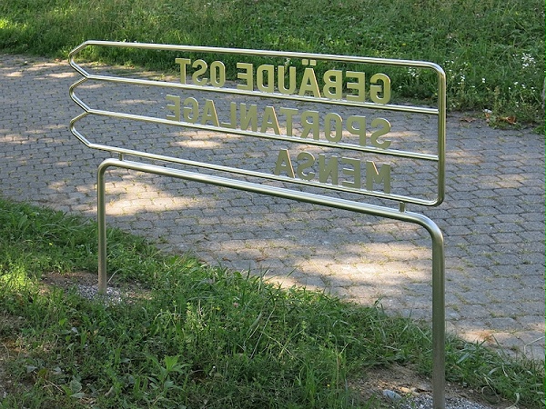 Lerbermatt高中标识导视系统设计3