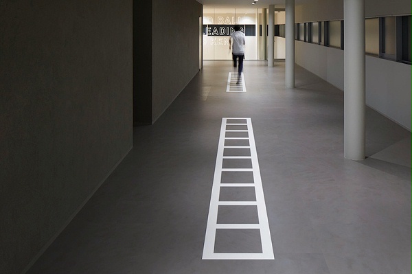 日本龙谷大学体育馆标识导视4