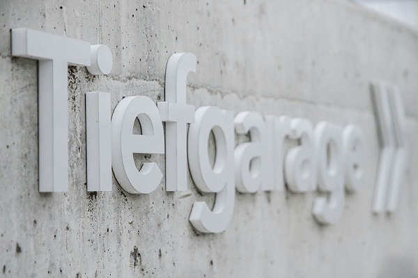 AEB公司标识导视系统设计5