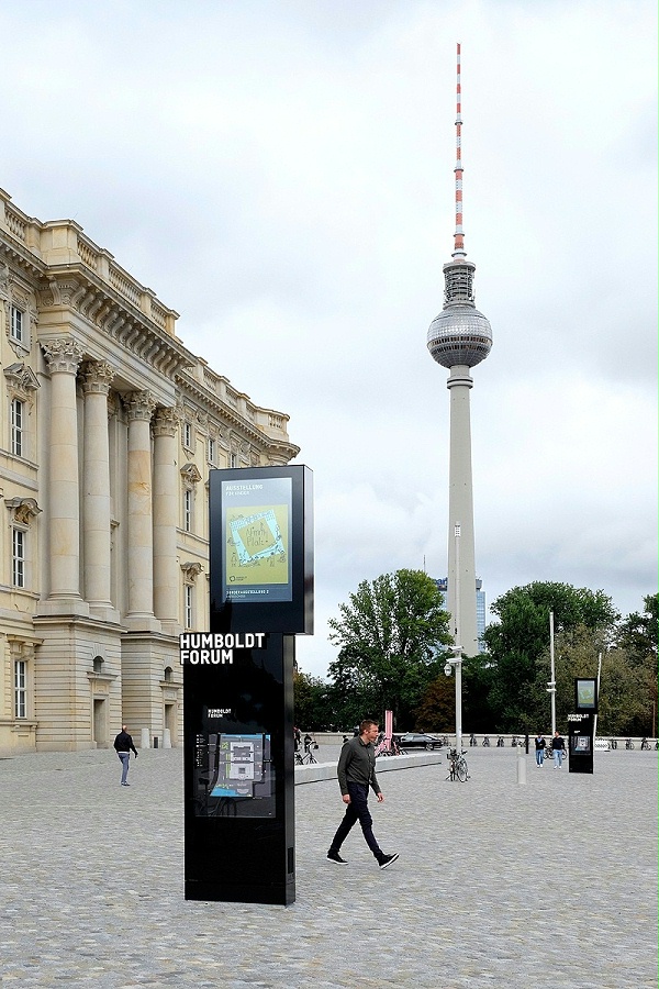柏林Humboldt Forum博物馆标识导视设计1