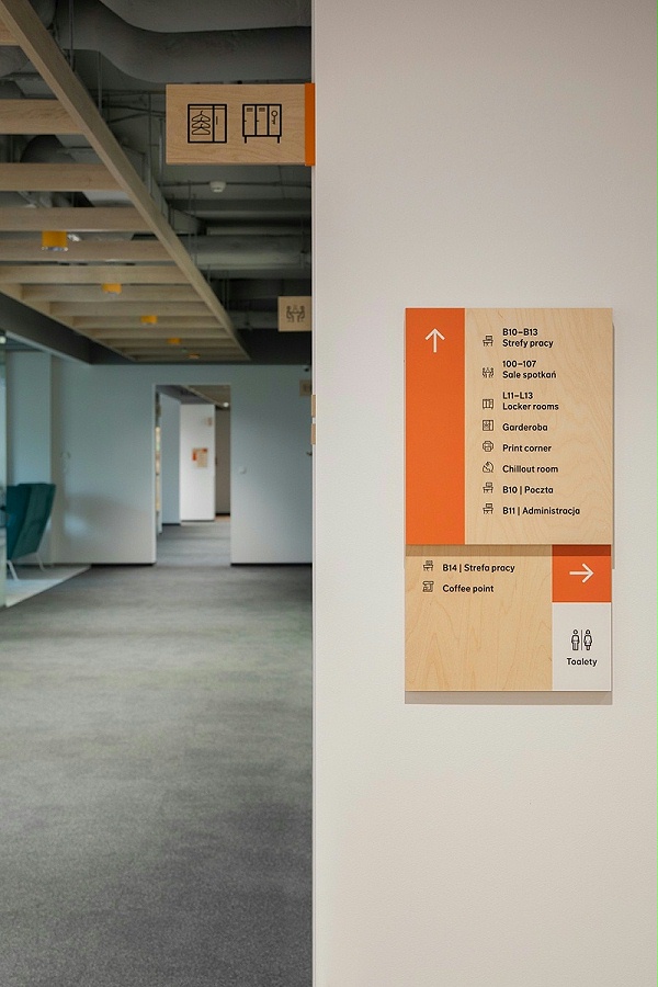 NN集团华沙办事处标识导视系统设计3