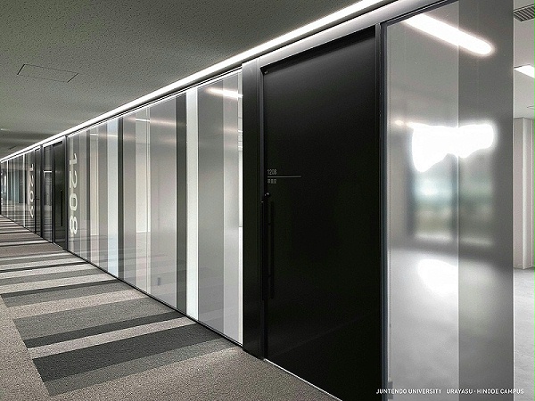 东京顺天堂大学标识导视系统设计7