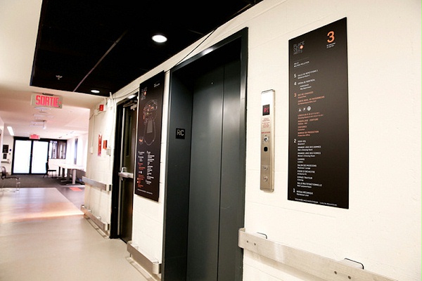 Place des Arts剧院标识导视系统设计12