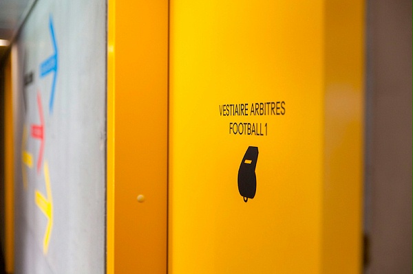 法国legallo体育场标识导视设计7