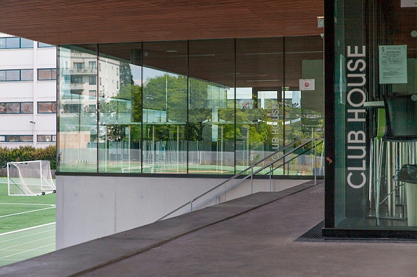 法国legallo体育场标识导视设计2