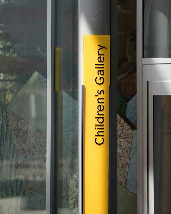 皇家艾伯塔博物馆标识导视设计2