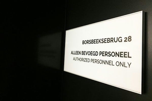 POST X地产标识导视系统设计7