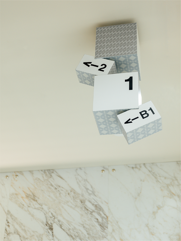 横滨NEWoMan商场标识导视系统设计4