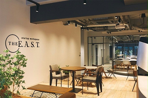 THE EAST创业工作空间标识导视系统设计3