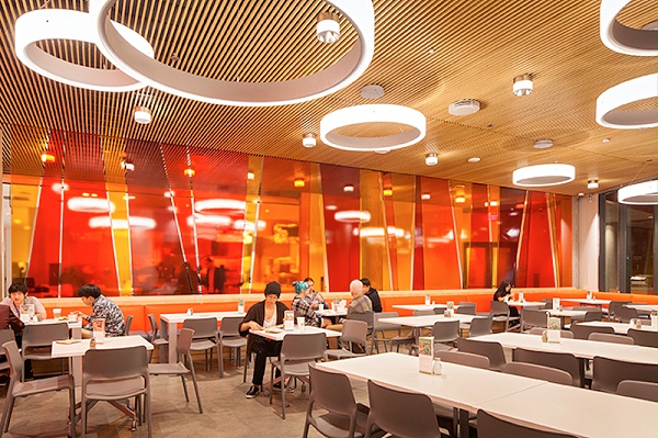 奥的斯艺术与设计学院标识导视系统设计