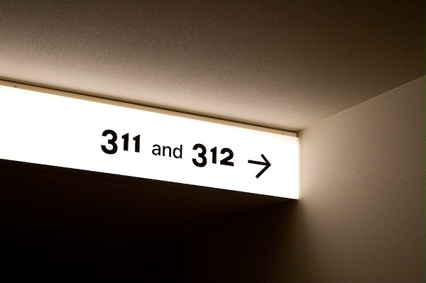 新宿定制酒店标识导视系统设计7