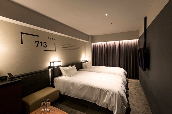 新宿定制酒店标识导视系统设计9