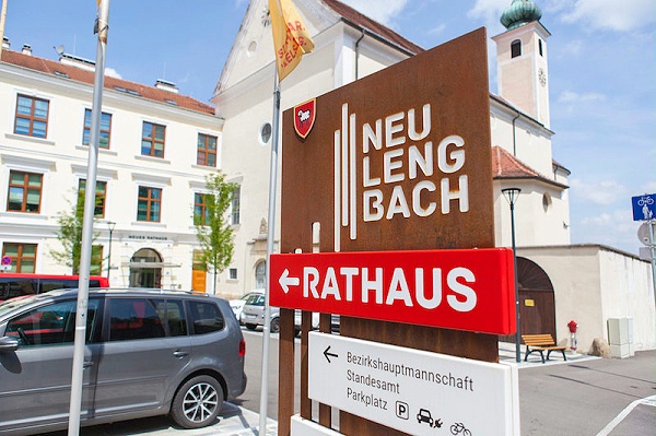 新伦巴赫市镇大厅标识导视系统设计6