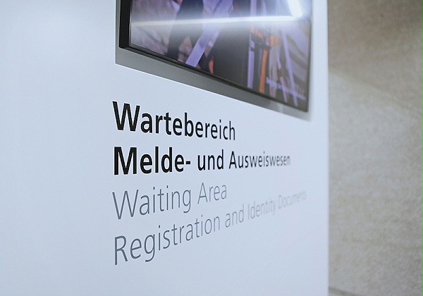 乌尔姆公民服务中心标识导视系统设计7