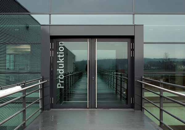 Robatherm空调生产基地标识导视系统设计4