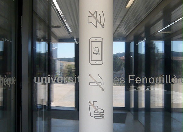 艾克斯马赛大学图书馆标识导视系统设计5