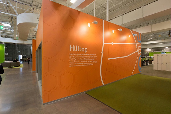 亨廷顿国家银行标识导视系统设计8