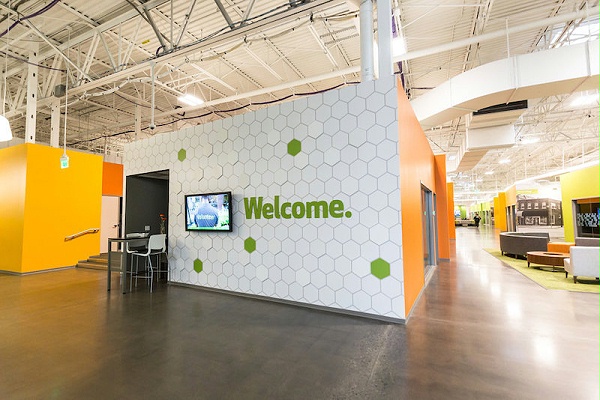 亨廷顿国家银行标识导视系统设计2