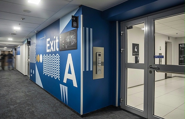 天空塔商业综合体办公区标识导视系统1