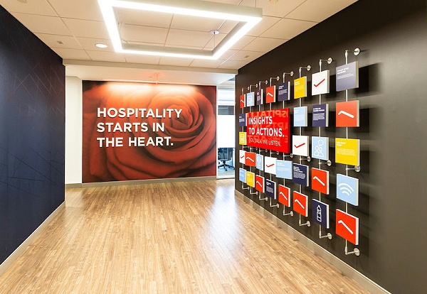 RED ROOF公司标识导视系统设计6