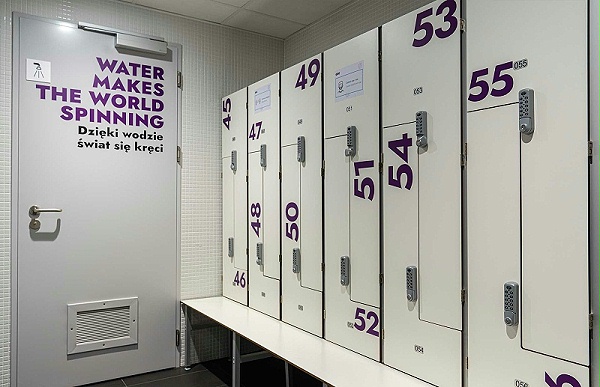 格但斯克商务中心停车场标识导视设计4