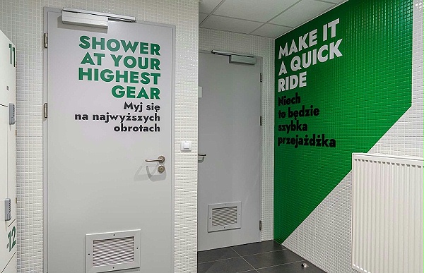 格但斯克商务中心停车场标识导视设计5