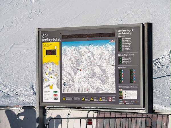 萨尔巴赫滑雪度假村标识导视设计2