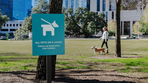 美国奥斯丁共和国广场标识导视系统设计7