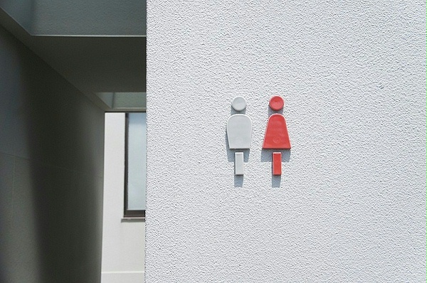 长崎Ô yane陶艺画廊标识导视系统设计6