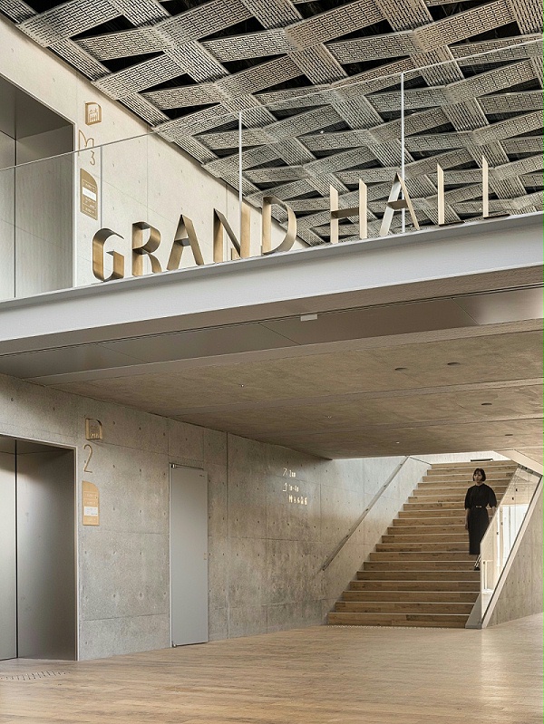 大阪市文化剧场和图书馆标识导视系统设计1