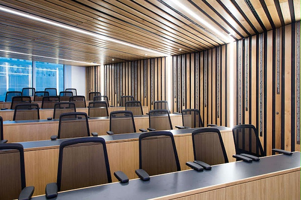 伦敦商学院萨米奥弗中心标识导视系统设计5