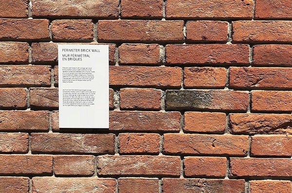 威尼斯双年展加拿大馆标识导视系统设计2