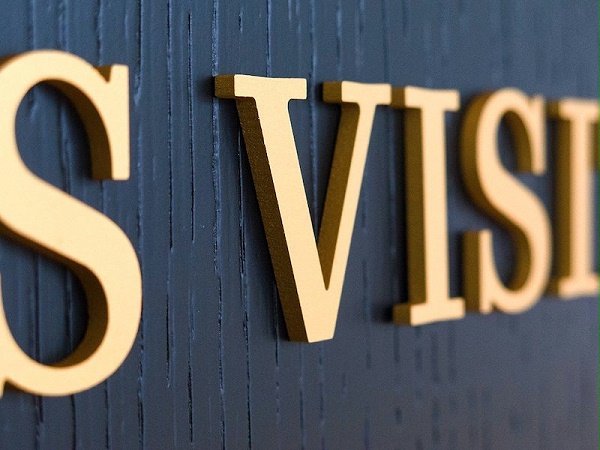 瑞士SAK公司标识导视系统设计2