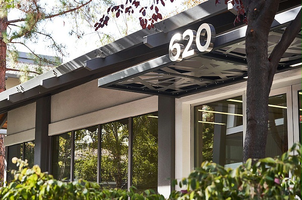 斯坦福钟楼广场标识导视系统设计3