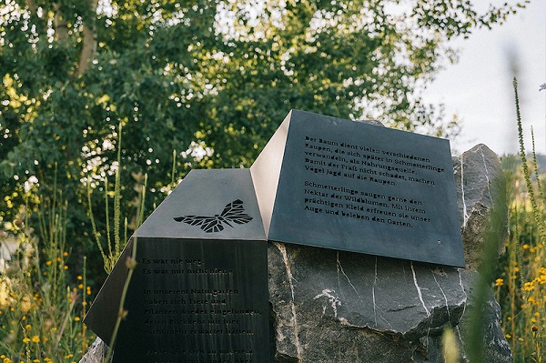 NIGGBUS创意石材标识导视系统设计3