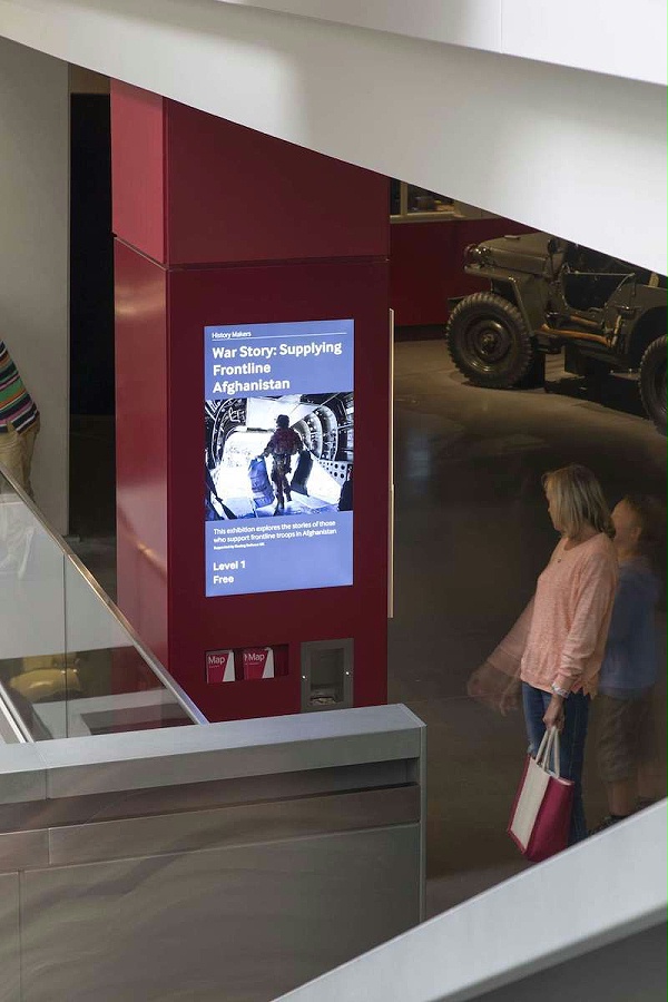 伦敦IWM军事博物馆标识导视系统设计4