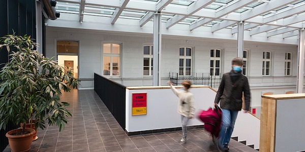 波兰国立音乐学校综合大楼1号标识导视5